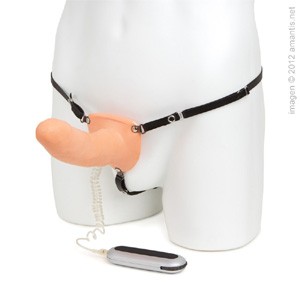 Pene hueco con vibrador